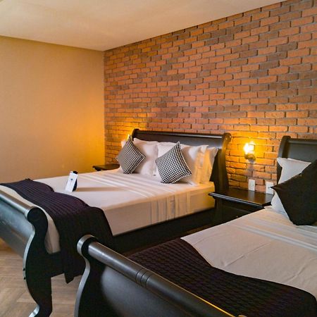 Vila Pugliesi Hotel Boutique 렝소이스 외부 사진
