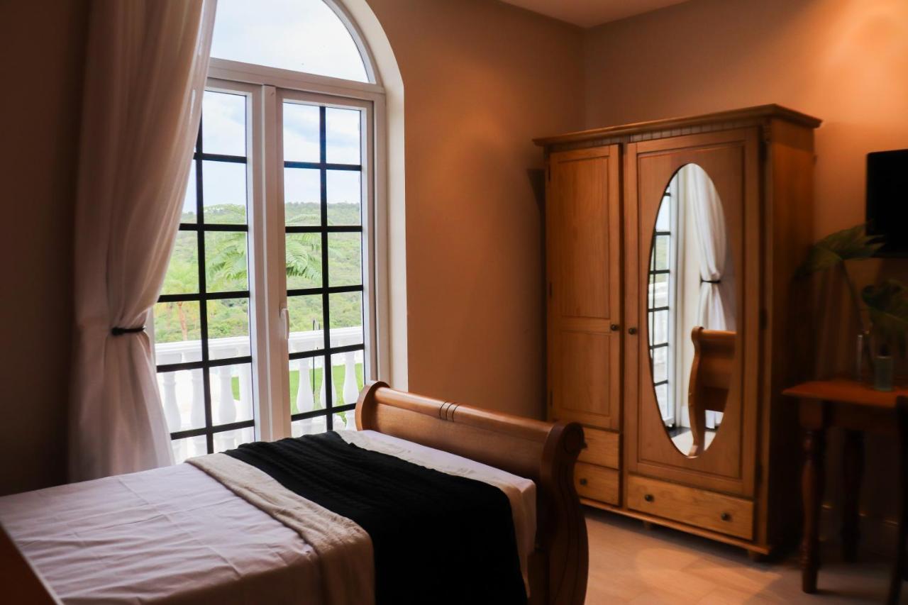 Vila Pugliesi Hotel Boutique 렝소이스 외부 사진