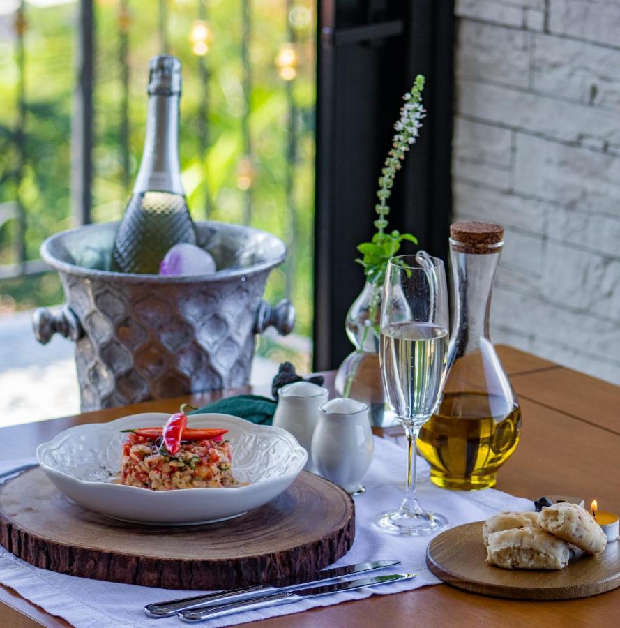 Vila Pugliesi Hotel Boutique 렝소이스 외부 사진